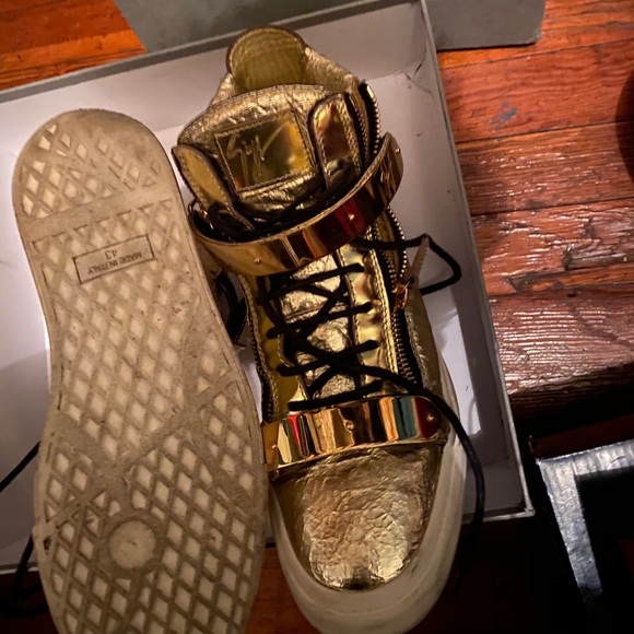 Gold Giuseppe zanotti hi tops with box - Picture 1 of 4